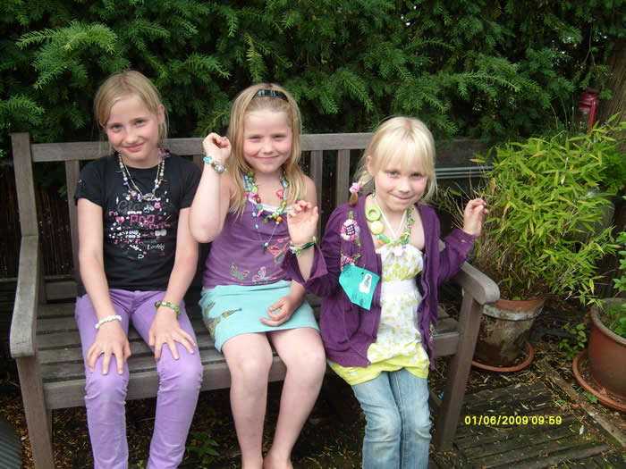 kinderfeestje expres-zo sieraden maken