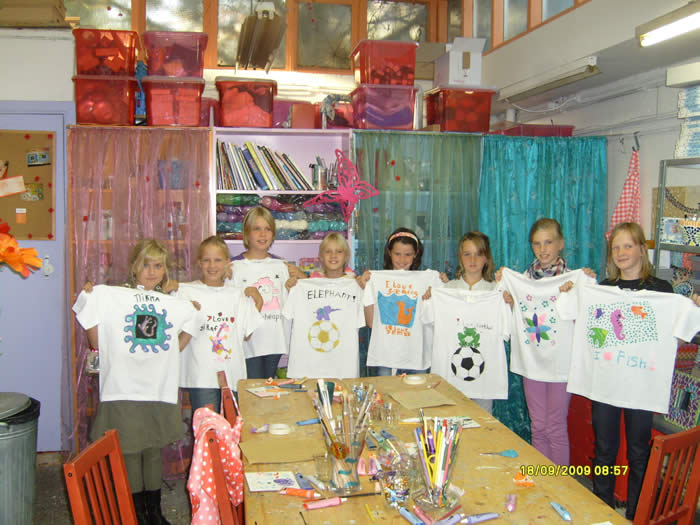 kinderworkshop textiel schilderen bij expres-zo in utrecht